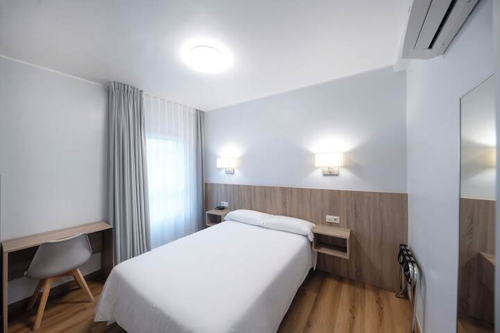 Room 15 of 38