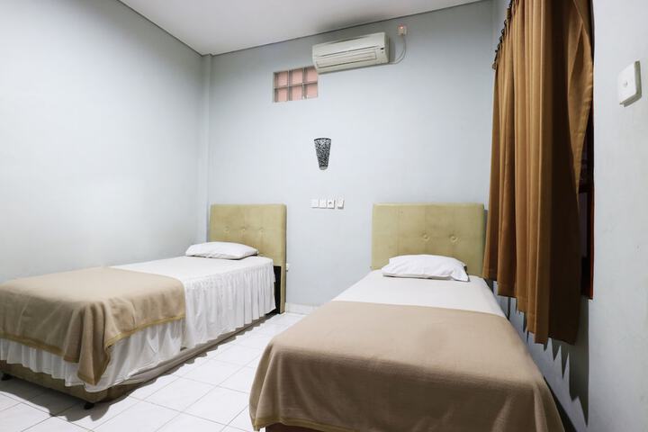Room 30 of 61