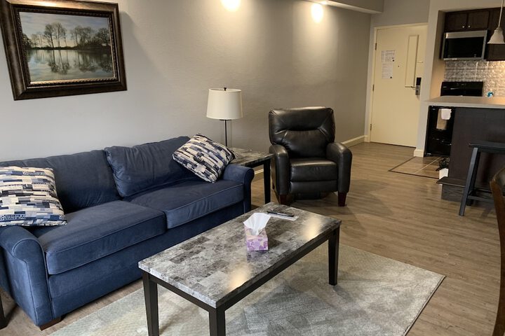 Room 30 of 297
