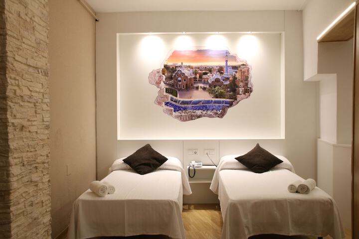 Room 28 of 80