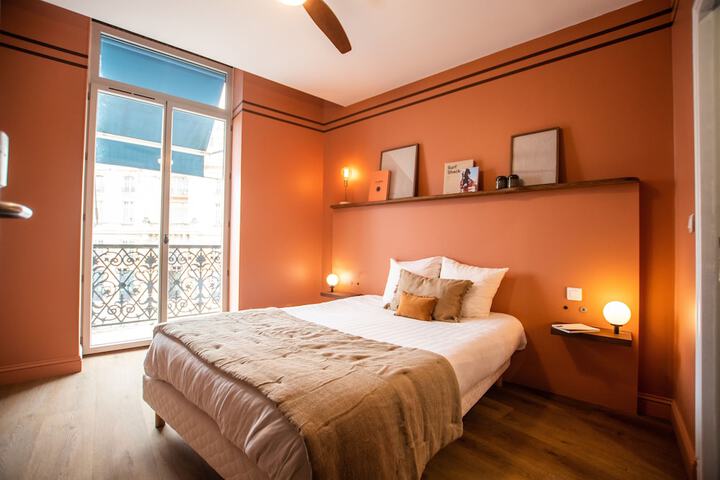 Room 5 of 39