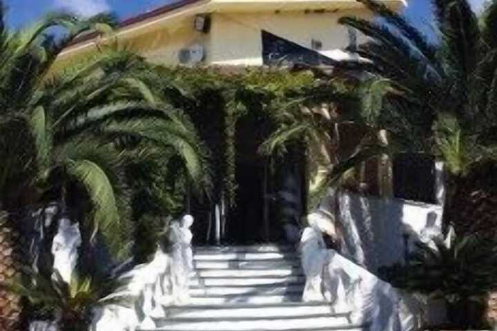 Hotel 16 of 21