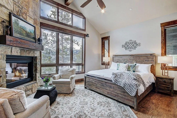 Breck Escape 6 Bedroom Home by Redawning