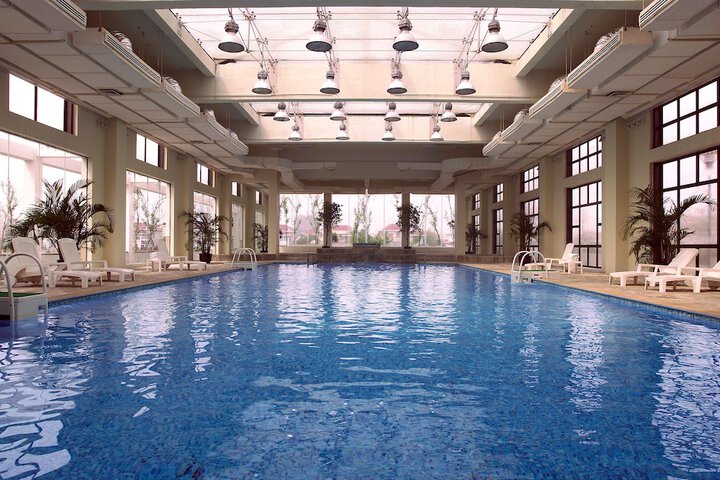 Hotel with Pool