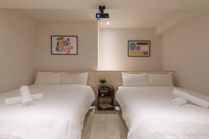 Room 21 of 49