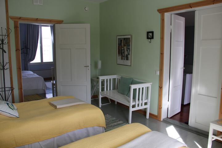 Room 12 of 70