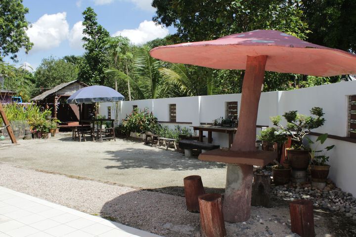 Hotel Exterior 50 of 69