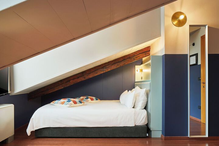 Room 10 of 45