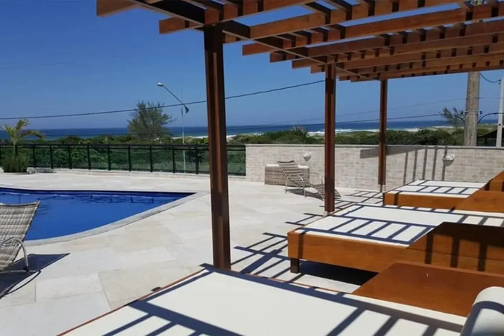 Pool 12 of 25