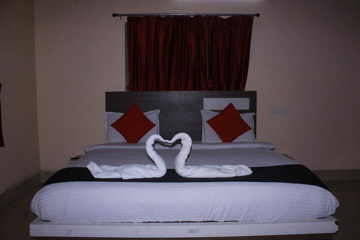 Room 11 of 20