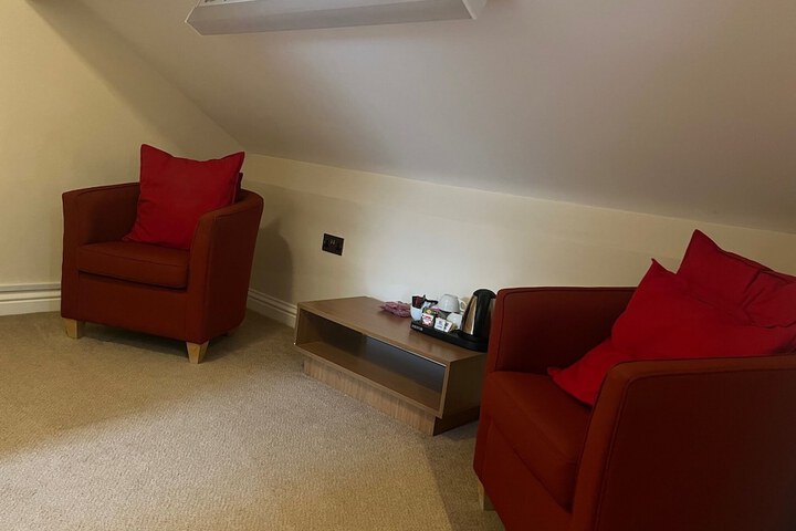 Room 12 of 35