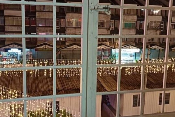 Room 10 of 73