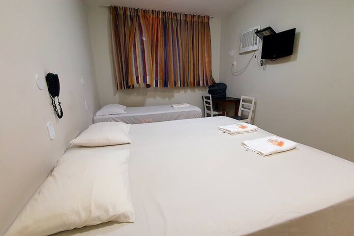 Room 4 of 58