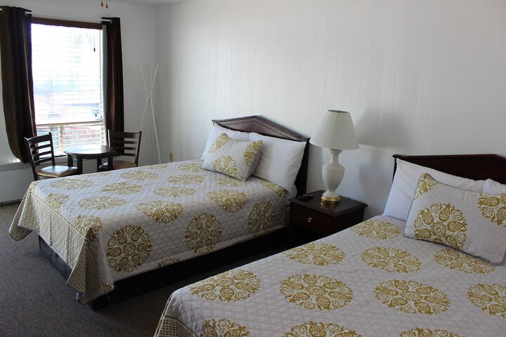 Room 3 of 71