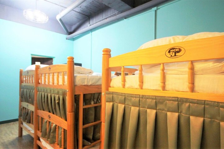 Room 12 of 93