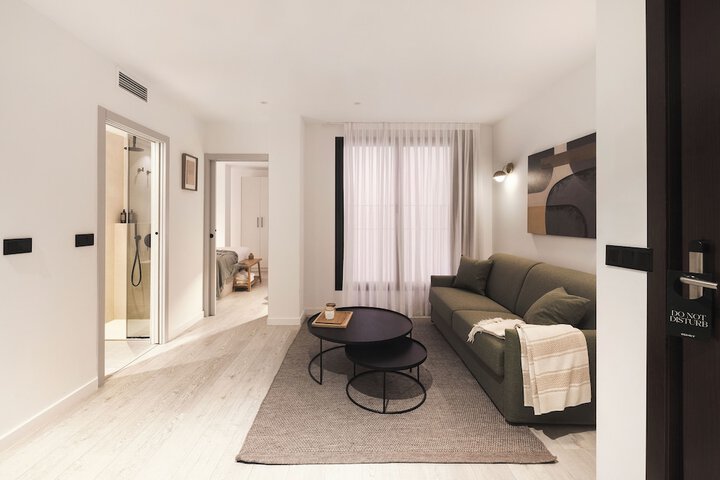 Room 42 of 72