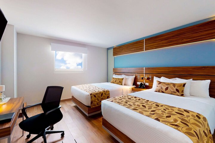 Room 8 of 31