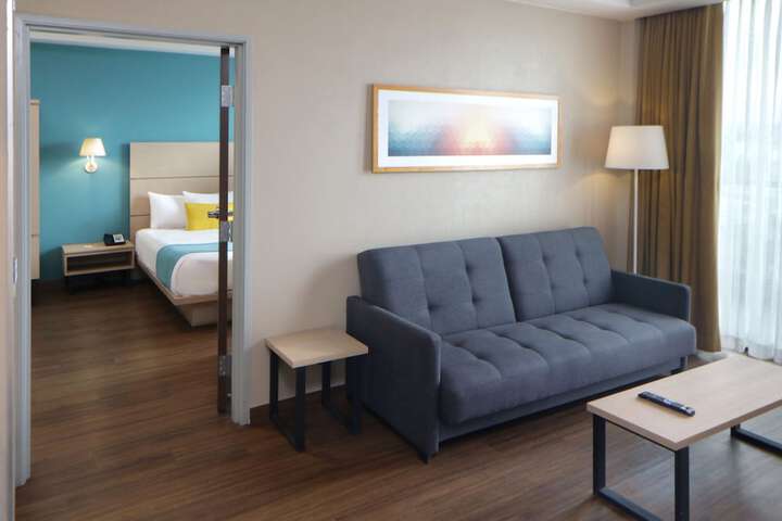 Room 47 of 104