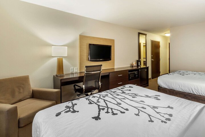 Sleep Inn &amp; Suites Grand Forks Alerus Center Grand Forks | Bookonline.com