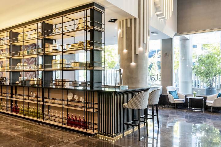 Guest Lobby