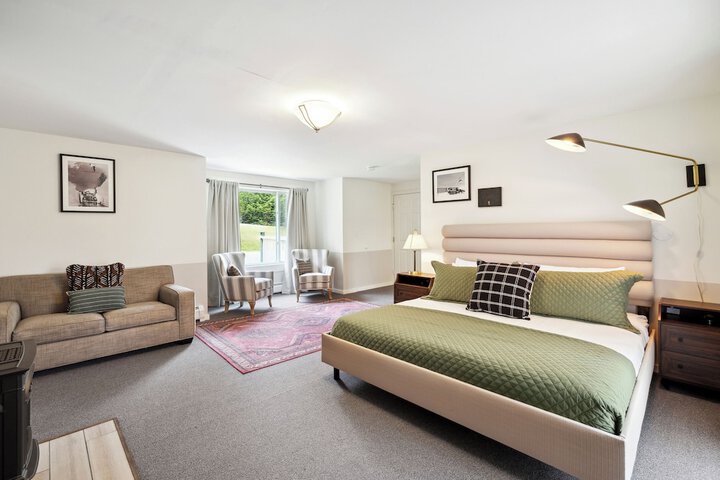 Room 15 of 35