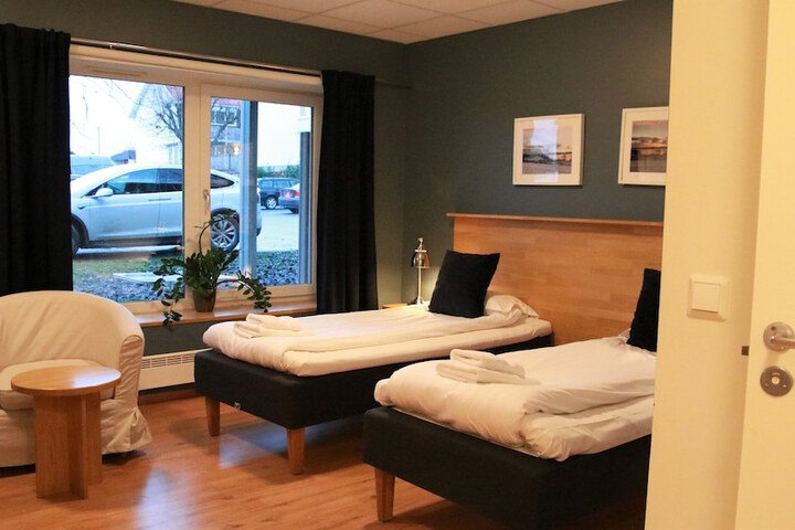 Room 4 of 49