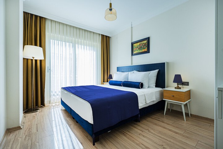 Room 10 of 40