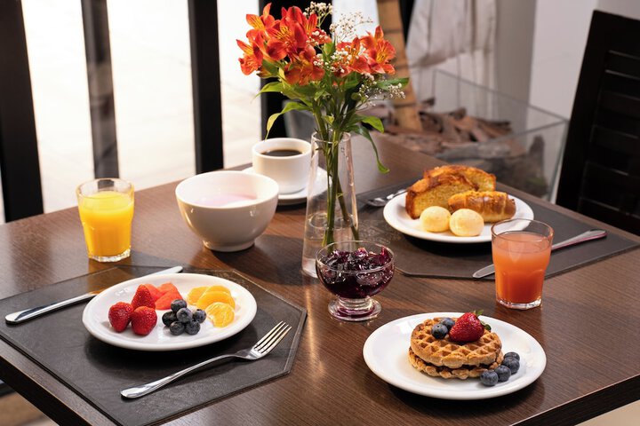 Breakfast/Coffee Service 42 of 45