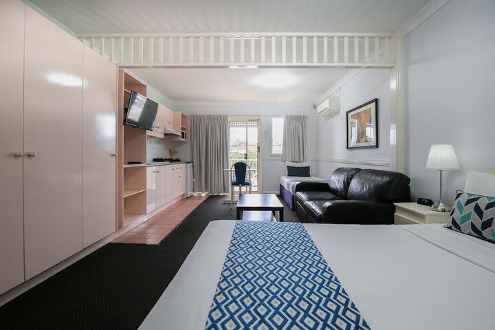 Room 9 of 47