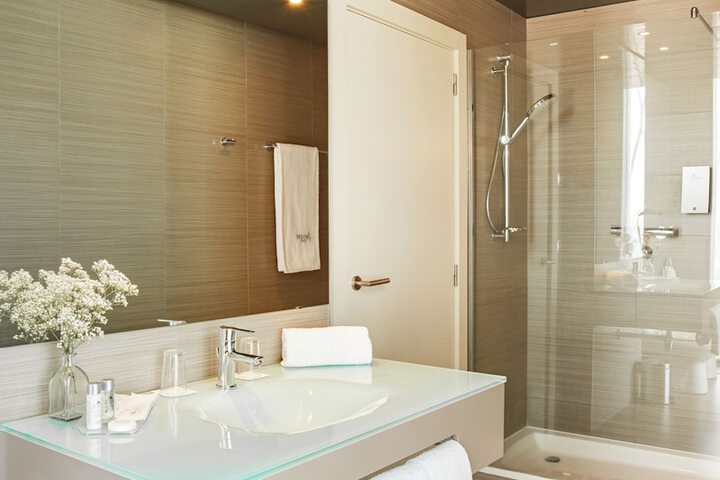 Clean Restrooms