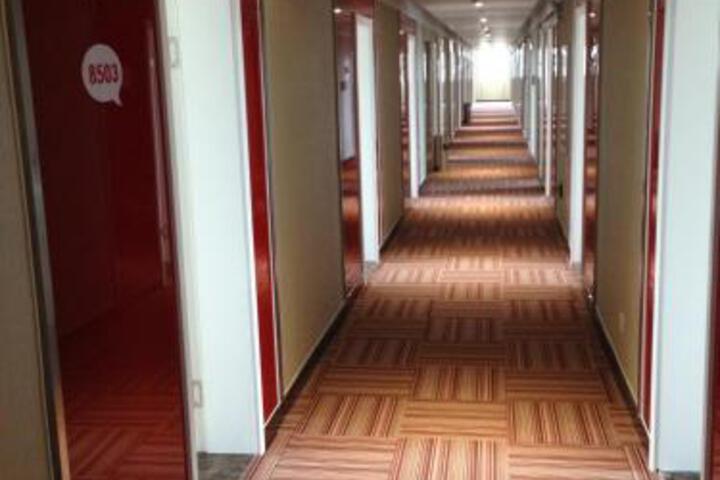 Thank Inn Chain Hotel Shandong Dezhou Decheng District Tianhong Plaza