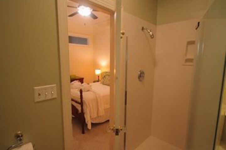 Room 10 of 78
