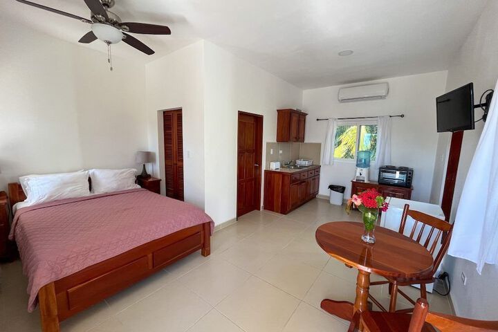 Room 3 of 22