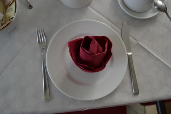 Dining 29 of 52