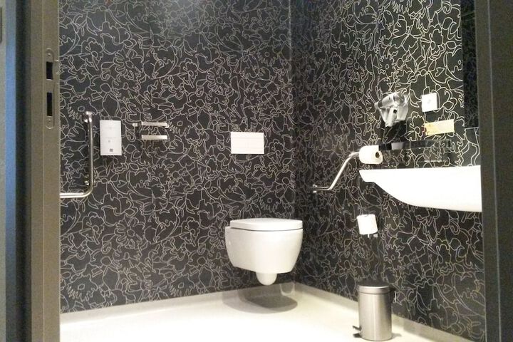 Room 56 of 87