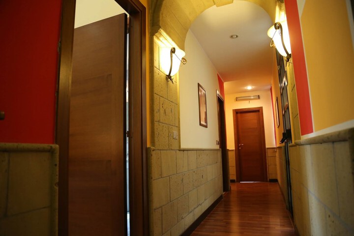 Ballroom/Hall 40 of 42