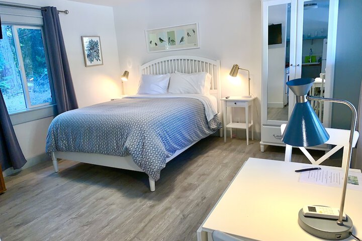 Deluxe Studio Suite King Bed Kitchen Ground Floor (11 of 17)
