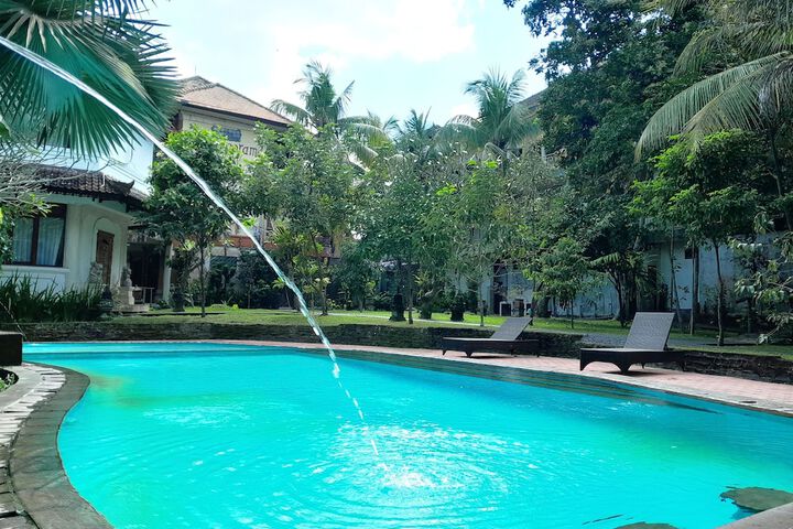 Pool 13 of 26