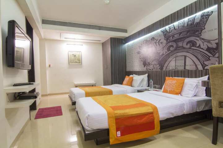 Room 9 of 35