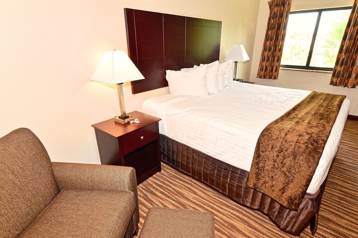 1 King Bed Accessible (1 of 23)