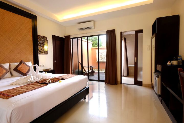 Room 5 of 42