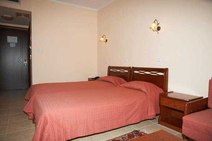 Room 7 of 7