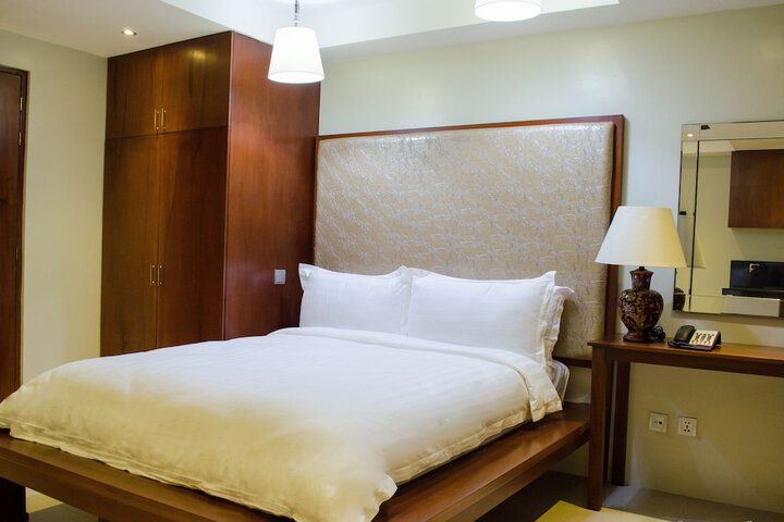 Room 15 of 39