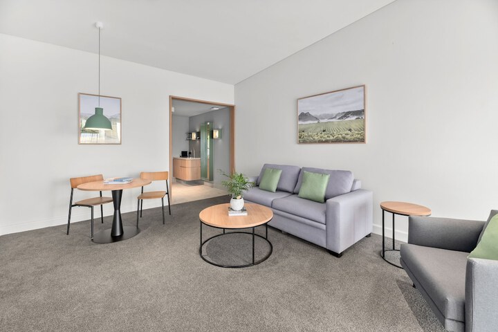 Room 30 of 75