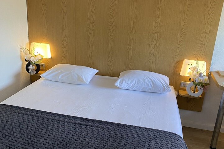 Room 14 of 53