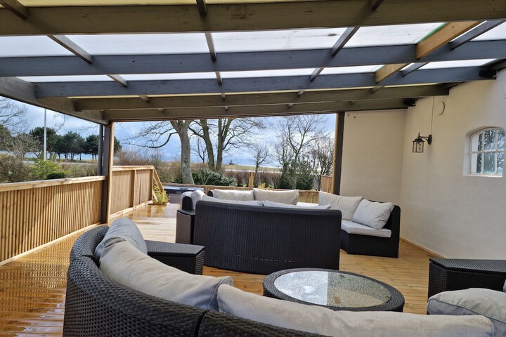 Terrace/Patio 38 of 102
