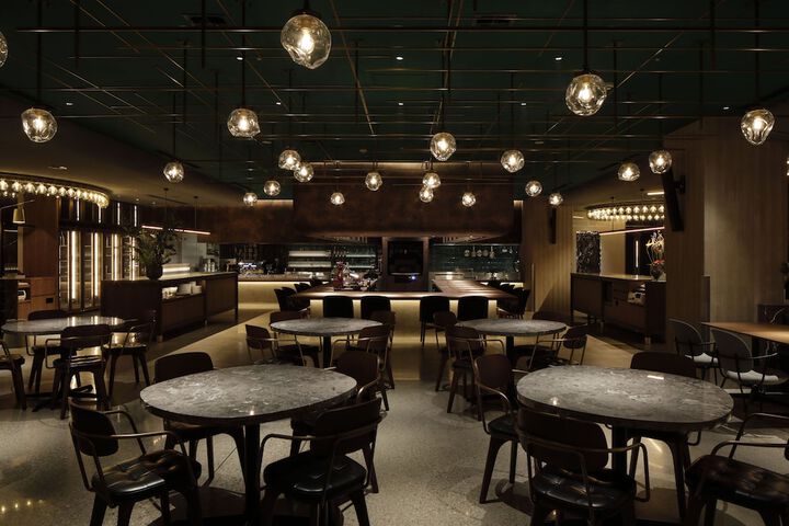 Dining 95 of 135