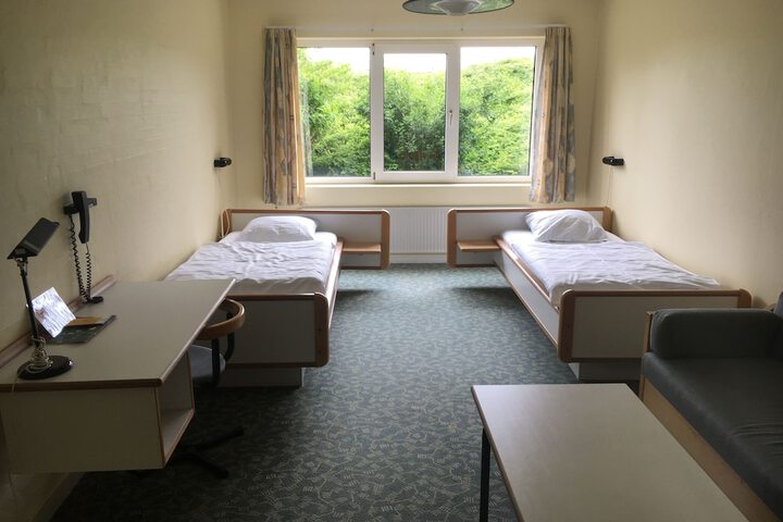 Room 4 of 26