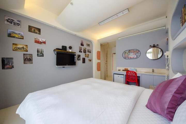 Room 25 of 41
