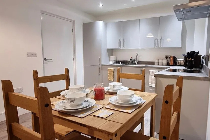 Sabooking Salford